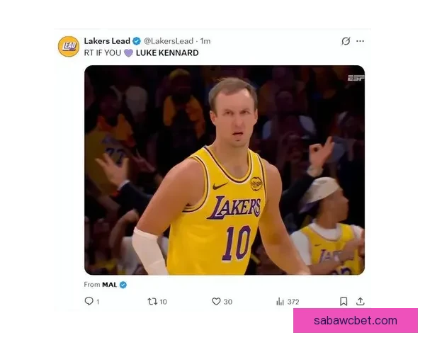 肯纳德绝杀助东皇逆转 连场30+纪录得以延续 关键时刻梦游球员失准